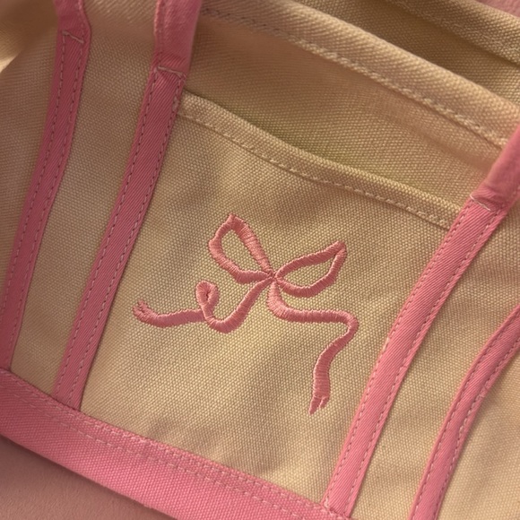 Urban Outfitters Bow Canvas Crossbody Bag - Picture 3 of 5